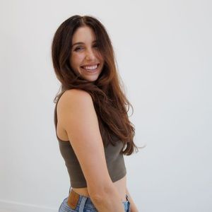 Meet your Posher, Marnie